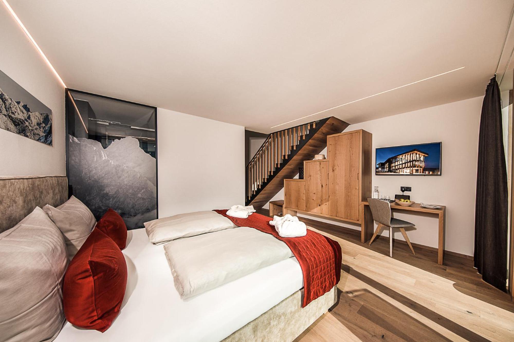 Hotel Panoramic Lotsch Sarentino Room photo